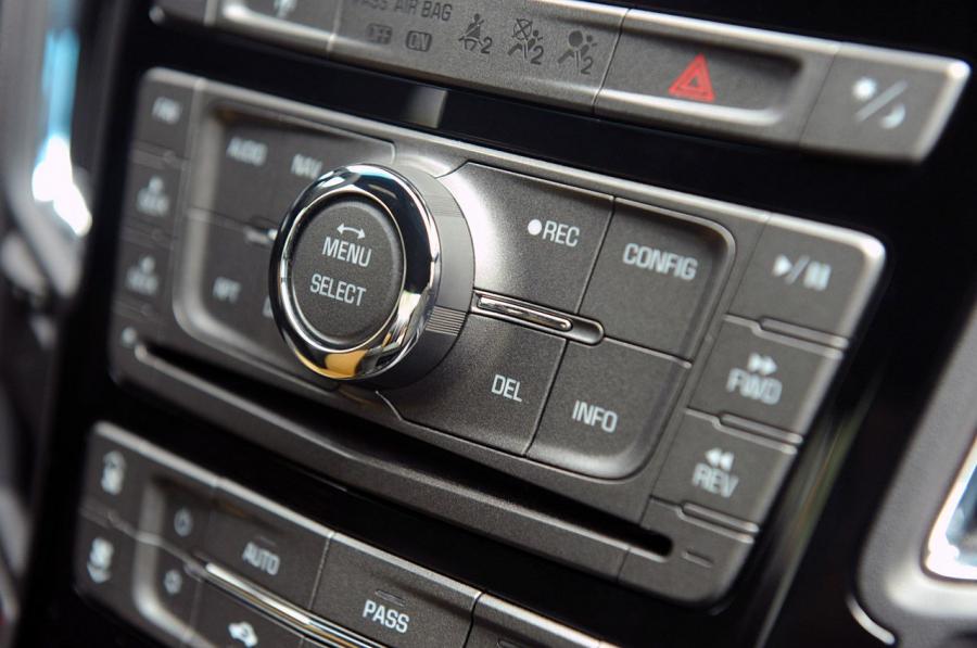  Cadillac CTS-V Coupe 2011 года  (фото 13 из 71)
